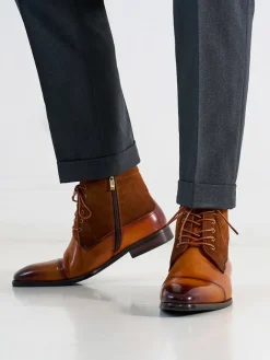 Leder-Schnürschuhe in Grau><noscript><img width=