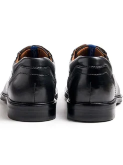 Leder-Schnürschuhe 