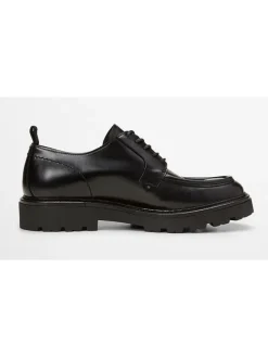 Leder-Schnürschuhe 