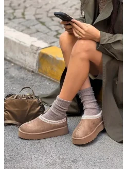 Leder-Slipper in Braun>trendyol Sale