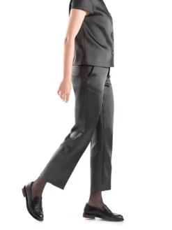 Leder-Slipper in Schwarz><noscript><img width=