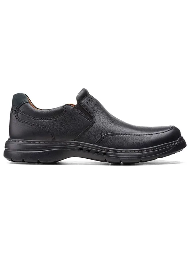 Clarks Halbschuhe^Leder-Slipper "Un Brawley" in Schwarz
