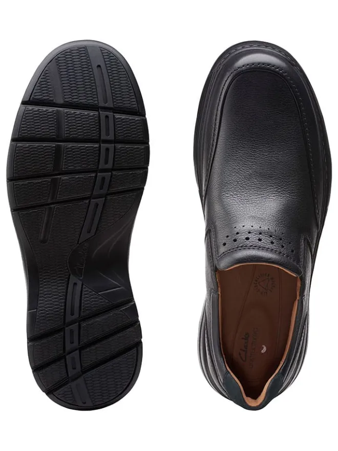 Clarks Halbschuhe^Leder-Slipper "Un Brawley" in Schwarz