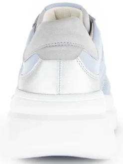 Leder-Sneakers in Hellblau/ Silber/ Grau><noscript><img width=