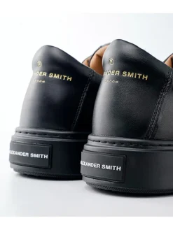 Leder-Sneakers in Schwarz><noscript><img width=