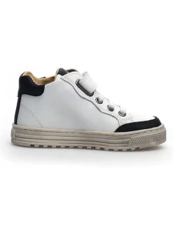 Leder-Sneakers in Weiß><noscript><img width=