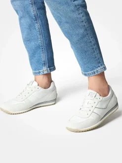 Leder-Sneakers in Weiß><noscript><img width=