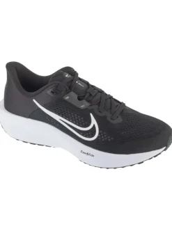 Nike Sportschuhe^Quest 6 in Schwarz
