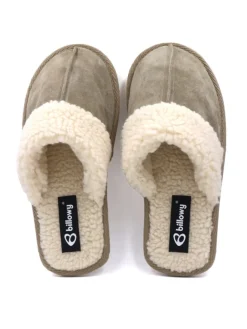 Pantoletten in khaki><noscript><img width=