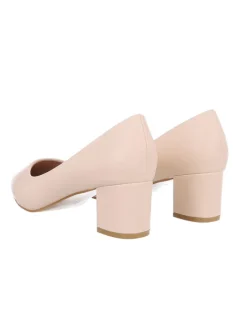 Pump in Beige><noscript><img width=