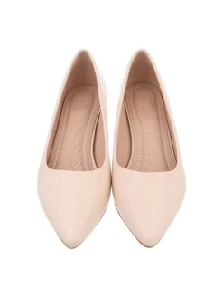 Pump in Beige><noscript><img width=