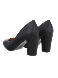 Pump in Schwarz><noscript><img width=
