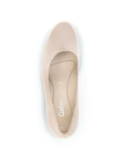 Pumps in Beige><noscript><img width=