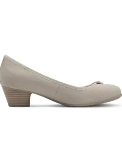 Pumps in Beige><noscript><img width=