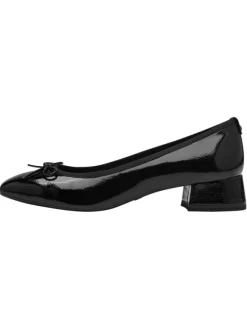 Pumps in BLACK><noscript><img width=