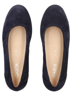Pumps in Dunkelblau><noscript><img width=