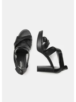 Pumps in Schwarz><noscript><img width=