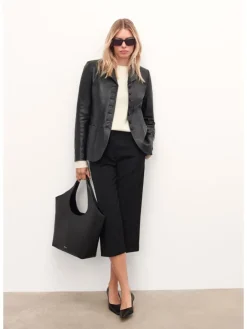 Pumps in Schwarz><noscript><img width=