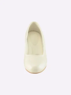 Pumps in weiß><noscript><img width=