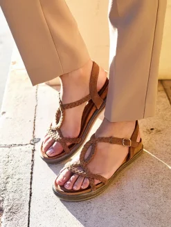 Sandalen in Hellbraun>Bellucci