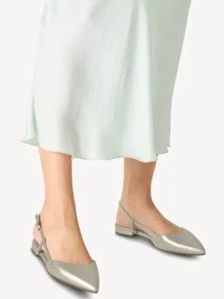 Slingpumps in CHAMPAGNE><noscript><img width=