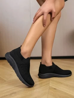 Sixth Sens Halbschuhe^Slipper in Schwarz
