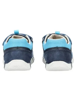 Sneaker in Sky><noscript><img width=