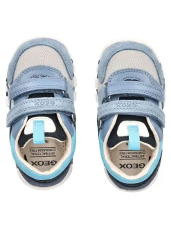 Sneaker in Sky><noscript><img width=