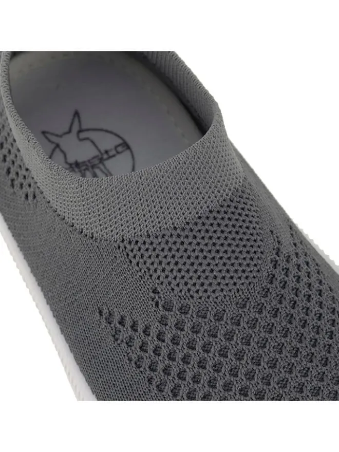 Sneakers in Anthrazit>Lässig Discount