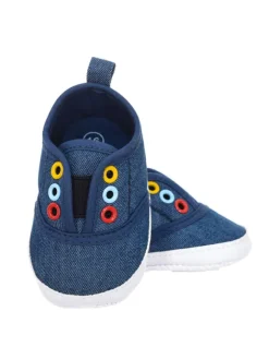 Sneakers in Blue><noscript><img width=
