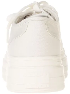 Sneakers in Creme><noscript><img width=