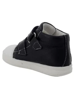 Sneakers in Dunkelblau><noscript><img width=
