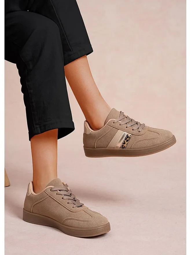 Foreverfolie Sneakers^Sneakers in Hellbraun