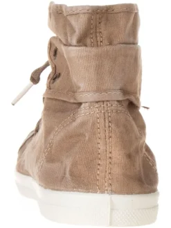Sneakers in Hellbraun><noscript><img width=