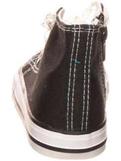 Sneakers in Schwarz><noscript><img width=