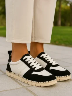 Bellucci Sneakers^Sneakers in Schwarz/ Weiß