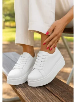 Sneakers in Weiß>Bellucci Clearance