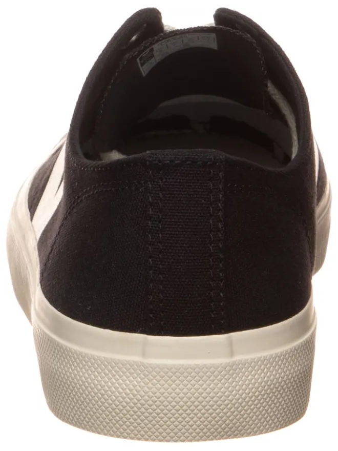 Veja Sneakers^Sneakers "Wata II Low" in Schwarz/ Creme