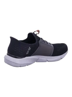 Sportliche Slipper in Schwarz><noscript><img width=