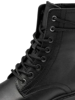 Tamaris Stiefel & Boots^Stiefelette in BLACK