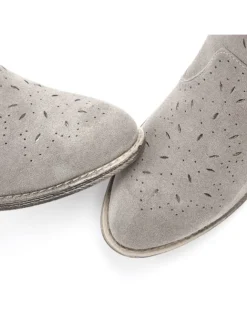 Stiefelette in grau><noscript><img width=