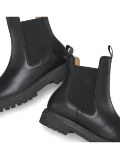 Stiefelette in schwarz><noscript><img width=