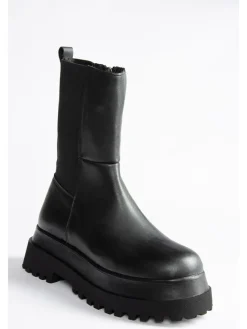 Stiefeletten in Schwarz><noscript><img width=