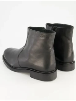 Winterstiefel in Schwarz><noscript><img width=