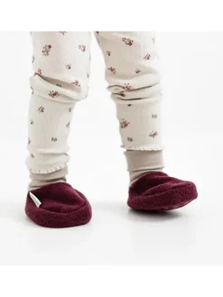 Wollwalk-Babyschühchen in Beere>Hofbrucker Hot